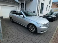 Usado Mercedes E220 Elegance 170 CV (125 kW) 2011 Plateado Berlina