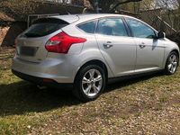 Second-hand Ford Focus 150 CP (110 kW) 2012 Argintiu Berlinǎ