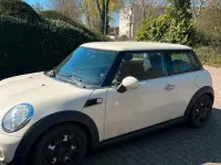 Usata Mini Cooper 150 CV (110 kW) 2010 Beige Utilitaria