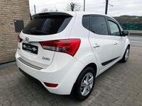 Gebraucht Hyundai ix20 Edition 125 PS (91 kW) 2014 Weiß Kleinwagen