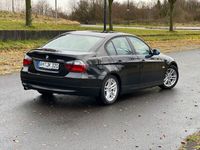 gebraucht BMW 320 i //Scheckheftgepflegt// Alpine Soundsystem// Xenon