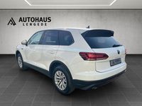 Gebraucht VW Touareg 231 PS (169 kW) 2021 Weiß SUV