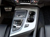 Second-hand Audi SQ7 Ambiente 435 CP (319 kW) 2017 Alb SUV