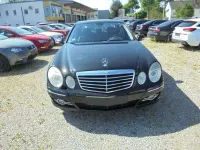 Gebraucht Mercedes E220 Avantgarde 170 PS (125 kW) 2008 Obsidianschwarz Limousine