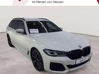 Gebraucht BMW 540 Sport Line 333 PS (244 kW) 2023 Alpinweiß Kombi
