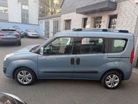 Second-hand Opel Combo 105 CP (77 kW) 2012 Albastru Monovolum
