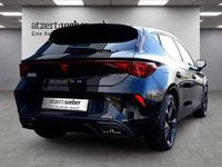 Neu Cupra Leon 150 PS (110 kW) 2025 Mitternachtsschwarz metallic Limousine