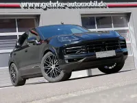Gebraucht Porsche Cayenne 354 PS (260 kW) 2025 Schwarz SUV