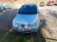 Gebraucht Mercedes B200 125 PS (91 kW) 2009 Silber Van / Kleinbus