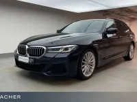 Gebraucht BMW 530 Efficient Dynamics 252 PS (185 kW) 2023 Carbonschwarz metallic Kombi