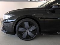 Gebraucht VW Passat R-line 150 PS (110 kW) 2025 Schwarz Kombi