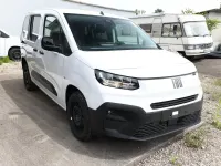 Neu Fiat Doblò 131 PS (96 kW) 2026 Gelato weiss Van / Kleinbus