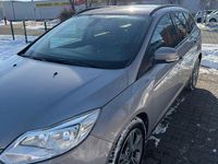 Gebraucht Ford Focus Trend 116 PS (85 kW) 2013 Grau Kombi