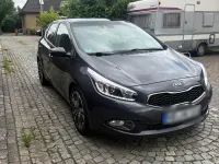 Gebraucht Kia Ceed 123 PS (90 kW) 2013 Grau Kleinwagen