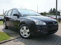 Gebraucht Ford Focus Style 101 PS (74 kW) 2007 Schwarz metallic Kombi