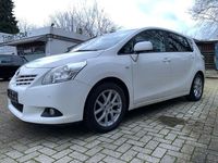 Gebraucht Toyota Verso 132 PS (97 kW) 2013 Weiß Van / Kleinbus