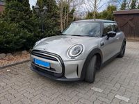 Gebraucht Mini Cooper Essential 136 PS (100 kW) 2023 Grau Kleinwagen