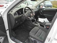 Gebraucht VW Tiguan Allspace Elegance 200 PS (147 kW) 2022 Pure white SUV
