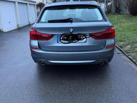 Gebraucht BMW 520 190 PS (139 kW) 2019 Blau Kombi