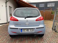 Gebraucht Mitsubishi Colt Invite 95 PS (69 kW) 2005 Silber Kleinwagen