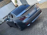 Gebraucht BMW 525 185 PS (136 kW) 2004 Grau Limousine