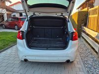 Gebraucht BMW 220 Active Tourer Advantage 192 PS (141 kW) 2015 Weiß Van / Kleinbus