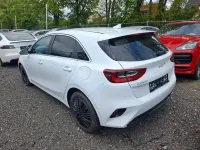 Neu Kia Ceed 140 PS (102 kW) 2025 Weiß Kleinwagen