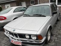 Gebraucht BMW 728 184 PS (135 kW) 1984 Silber Limousine