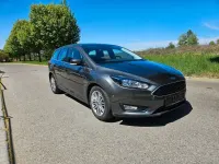 Gebraucht Ford Focus 125 PS (91 kW) 2018 Grau Limousine
