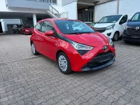 Gebraucht Toyota Aygo X-play 72 PS (52 kW) 2019 Rot Kleinwagen