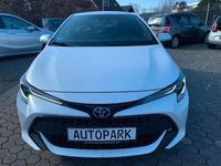 Gebraucht Toyota Corolla Hybrid Team 98 PS (72 kW) 2022 Weiß Limousine