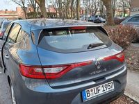 Gebraucht Renault Mégane IV Play 132 PS (97 kW) 2017 Grau Limousine