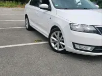 Gebraucht Skoda Rapid 104 PS (76 kW) 2013 Weiß Kleinwagen