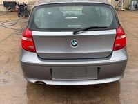 Gebraucht BMW 118 143 PS (105 kW) 2011 Grau Kleinwagen