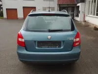 Używany Skoda Fabia 105 KM (77 kW) 2009 Niebieski Kombi