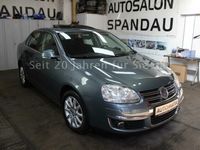Gebraucht VW Jetta Comfortline 102 PS (75 kW) 2006 Grün metallic
