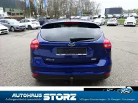 Gebraucht Ford Focus Trend 101 PS (74 kW) 2015 Indicblau Kombi