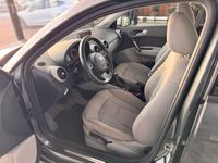 Gebraucht Audi A1 Sportback Attraction 122 PS (89 kW) 2012 Grau Kleinwagen