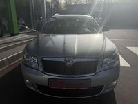 Gebraucht Skoda Octavia 105 PS (77 kW) 2012 Grey (metallic) Kombi