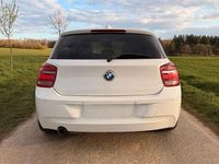 Gebraucht BMW 116 Efficient Dynamics 116 PS (85 kW) 2014 Weiß Kleinwagen