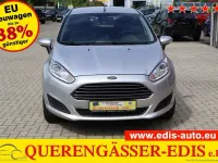 Gebraucht Ford Fiesta Trend 65 PS (47 kW) 2015 Polar silber (metallic) Kleinwagen