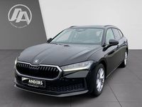 Gebraucht Skoda Superb Essence 150 PS (110 kW) 2025 Ebony schwarz Kombi