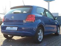 Gebraucht VW Polo Trendline 69 PS (50 kW) 2013 Blau Kleinwagen