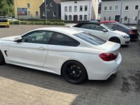 Gebraucht BMW 440 Basis 326 PS (239 kW) 2019 Weiß Coupé