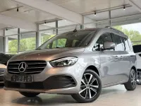 Gebraucht Mercedes T180 116 PS (85 kW) 2023 Chromitgrau Van / Kleinbus