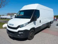 Gebraucht Iveco Daily 179 PS (131 kW) 2017 Weiß Van / Kleinbus