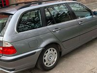 Gebraucht BMW 318 120 PS (88 kW) 2005 Grau Kombi