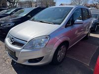 Gebraucht Opel Zafira Edition 140 PS (102 kW) 2008 Silber Van / Kleinbus
