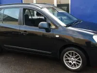 Gebraucht Kia Carens 140 PS (102 kW) 2009 Schwarz Van / Kleinbus