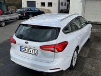Używany Ford Focus Titanium 120 KM (88 kW) 2020 Biały Kombi